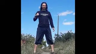 Иван Бойко идёт на бой.  Ханна Монтана (2023)