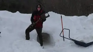 MEGA SNOW FORT (how to build a snow fort)