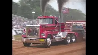 Truck Pulling Ground Pounding Lucas Oil Hot Rod Semi Trucks Pulling At Boonsboro