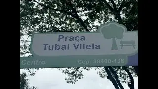 0033 Praça Tubal Vilela e Arredores - Uberlândia MG