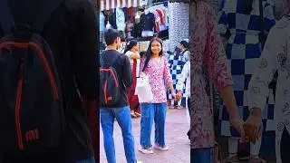girl reaction 🤣  #prank #shorts #ytshorts