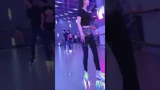 #7019 this is Epic Roller Skating Moves| Fun Tricks & Dance at the Skating Rink#skatetricks #goskate