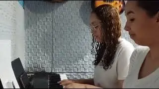 Piano 4 m&atilde;os - cover traitor da @OliviaRodrigo - Gabriela Cantu&aacute;rio e Marcella Rodrigues