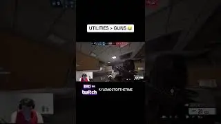 SHOOTING ISNT MY STRONG POINT 😂 #gaming #funnyshorts #twitch #streaming #clips #rainbowsixsiege