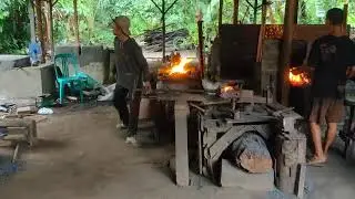 ASMR Rotary Knife Making in a Remote Sumatra Forge | Authentic Ancestral Technique and Teamwork