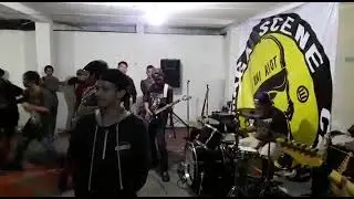 PARTYROOMS ( RAKYAT BERONTAK) LIVE AT BOGOR SCENE