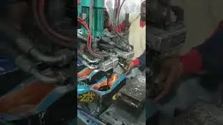 PU SOLE MAKING MACHINE DOUBLE COLOR