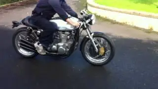 Triumph trident triton