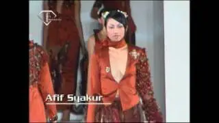 fashiontv | FTV.com - BALI FASHION WEEK FEM 2003-3