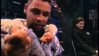 Red Dwarf 0302 Marooned - Lister Eats The Dog Food