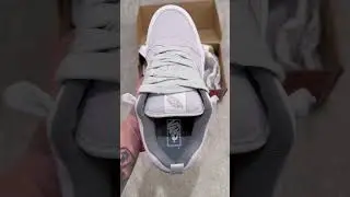 #unboxing my 40 dollar #vans Knu Skool