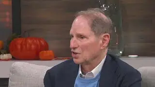 Sen. Ron Wyden talks end of government shutdown, Epstein files, ICE in Oregon