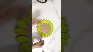 Amazing Flower Wall Decor from Waste Material 😍 | DIY Craft #shorts #diy #craft
