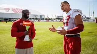 Gronk Presents Fournette the Nickelodeon NVP Award