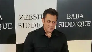 Salman khan at Baba Siddique’s Iftar Party.      #salmankhan #trending #humaqureshi #iftarparty2023