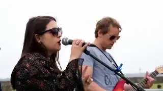 Becky Lawrence 'Change your mind' Live at the Bandstand