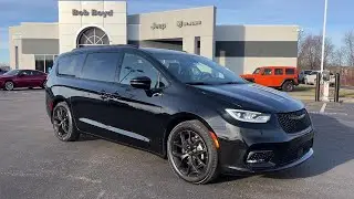 Pre-Owned 2025 Chrysler Pacifica Limited at Bob-Boyd CJD | Lancaster, OH