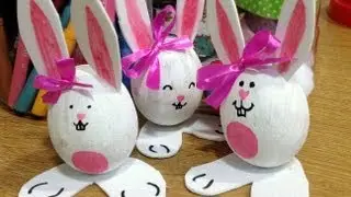 Huevos de Pascua de conejitos. Easter Bunny eggs