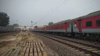37405 HWH WAP7i speeding towards MCA with 18030 SHM LTT Kurla Express. 😍😍