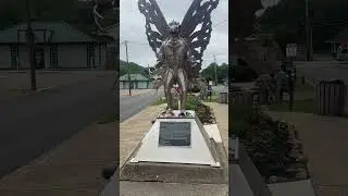 Mothman Statue in Point Pleasant West Virginia #fyp #shorts #cryptids #fallout #mothman #scary #fun
