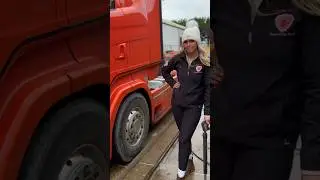 Wish it really was this easy! #scania #truckinggirl #truck #scaniatrucks #truckdriver #ladytrucker