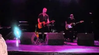 Howard Moss - Waiting on A Sunny Day (Live At The Olympia Theatre)