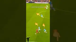 Luis Diaz Was Too Quick For Them! 🫢
