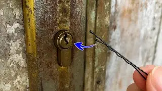 Don&rsquo;t Call a Locksmith! Unlock Any Lock Without a Key Using a Bobby Pin!