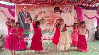 Akshara school UKG CLASS KIDS DANCE PERFORMANCE 