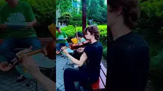 French violinist Simon Royer jams with Shanghai grandpas and grandmas