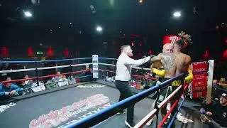 Gladiator Fight Club - Carl Dixon vs Peter Stevenson