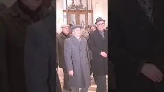 Ceausescu uluit - 1989. Casa Poporului, construita de el in doar 5 ani. Aici stau azi parlamentarii