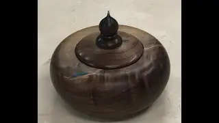 3/ Woodturning a Walnut Lidded Pot Part II - The lid & finial