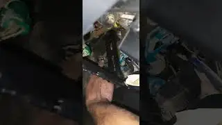طريقة نزع و تركيب radiateur chauffage +dirit chauffage في بيجو 207 رقم 03