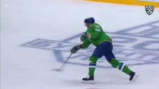 Omark scores off Larsen dish