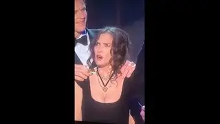 Winona Ryder Makes Crazy-Ass Faces at SAG Awards - Stranger Things