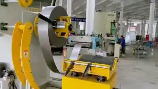 Steel plate servo type feeding and punch equipment