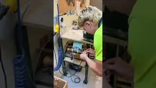 How we put bat grips on in the Kookaburra BatCave | Kookaburra Cricket