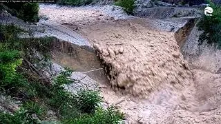 Spektakul&auml;rer Murgang im Illgraben, in den Schweizer Alpen