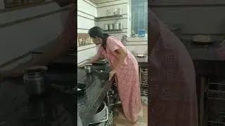 Deep Kitchen Cleaning🤕 | मला housewife चा role खूप आवडतो 🥰