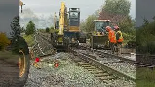 Scenic & Hwy 99 - Slide show - Traffic and pedestrian control system construction - 2023