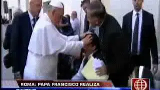 Mire el exorcismo que realiz&oacute; el papa Francisco a un ni&ntilde;o en Roma | Vida y obra del Papa Francisco