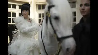 Sorbier's latest collection features tulle, balloons and horses