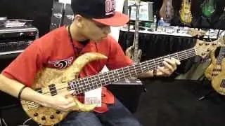 Sukop 5 string Doublecut Classic bass demo