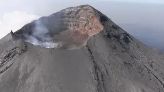impresionante Vuelo sobre Crater del Volc&aacute;n Popocatep&eacute;tl