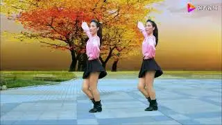 广场舞，甜蜜相依偎《简单的幸福》一甜一暖蜜心田