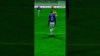 BEST SKILLS AND DRIBLING IN PES 6 😱🔥👈🏻#shorts #like #pes #pes6 #skills #subcribe #football