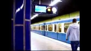U-Bahn M&uuml;nchen: Abfahrt einer U-Bahn, Typ A (Departure).