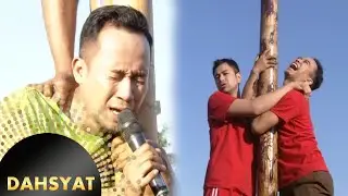 Pertarungan Panjat Pinang Raffy vs Denny [Dahsyat] [17 Agustus 2016]