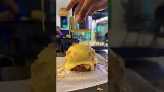 Is smashed burgers 🍔 worth it ? #raziroams #smashedburger #dhakaeats #dhaka #food #burger #cheese